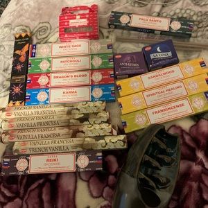 INCENSE AND CERAMIC HOLDER (ALL)